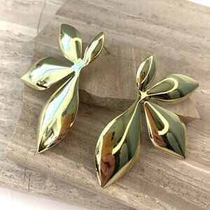 New ~ Anthropologie Modern Gold Flower Post Earrings
